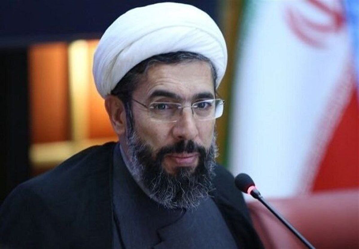 دانشگاه نباید درگیر انحراف و تفرقه شود