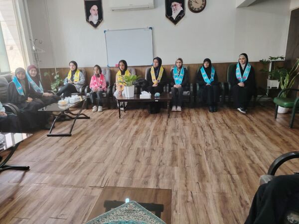 دیدار دانش‌آموزان پیشتاز با مدیر سازمان دانش‌آموزی خراسان رضوی