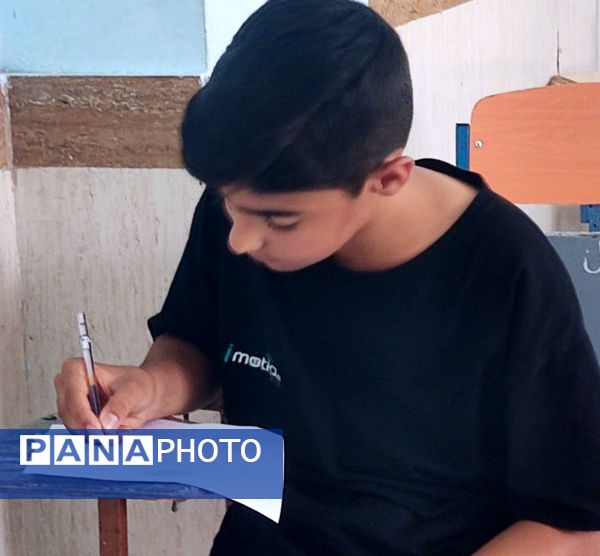 آغاز امتحانات نوبت دوم در دبیرستان ابوریحان ۲