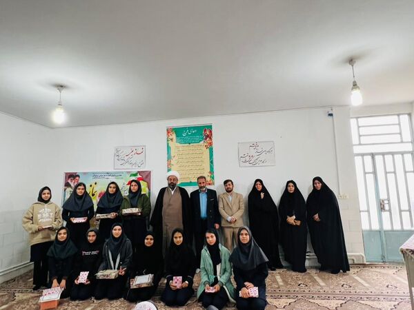 آیین تجلیل از برگزیدگان مسابقات قرآنی، فرهنگی و هنری در خاتم