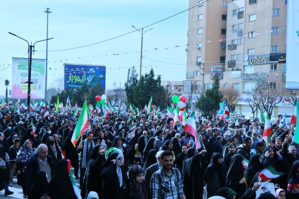 تصاویر ماندگار از حماسه 22بهمن در پرند