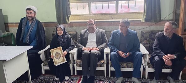 یادواره شهدای روستای کمک سفلی با حضور خانواده‌های شهدا و مسئولان