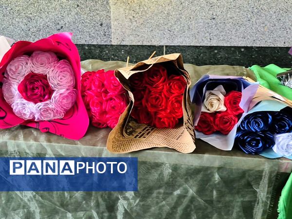 رویداد کارآفرینی دانش‌آموزان عنبرآباد در دهه فجر