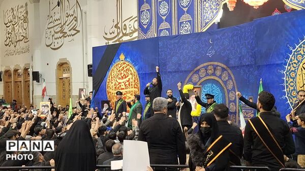 اجتماع خونخواهی مردم انقلابی قم در حرم حضرت معصومه(س)