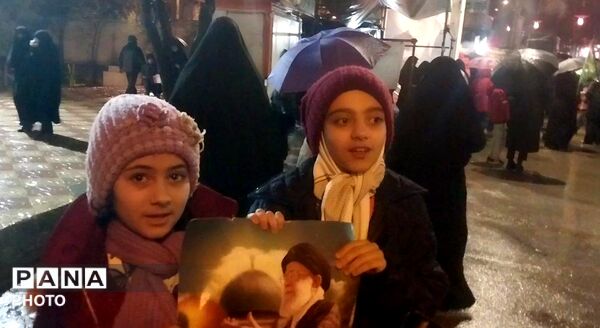 طوفانِ وفاداری در اجتماعات هر شب شهرستان کوهدشت 