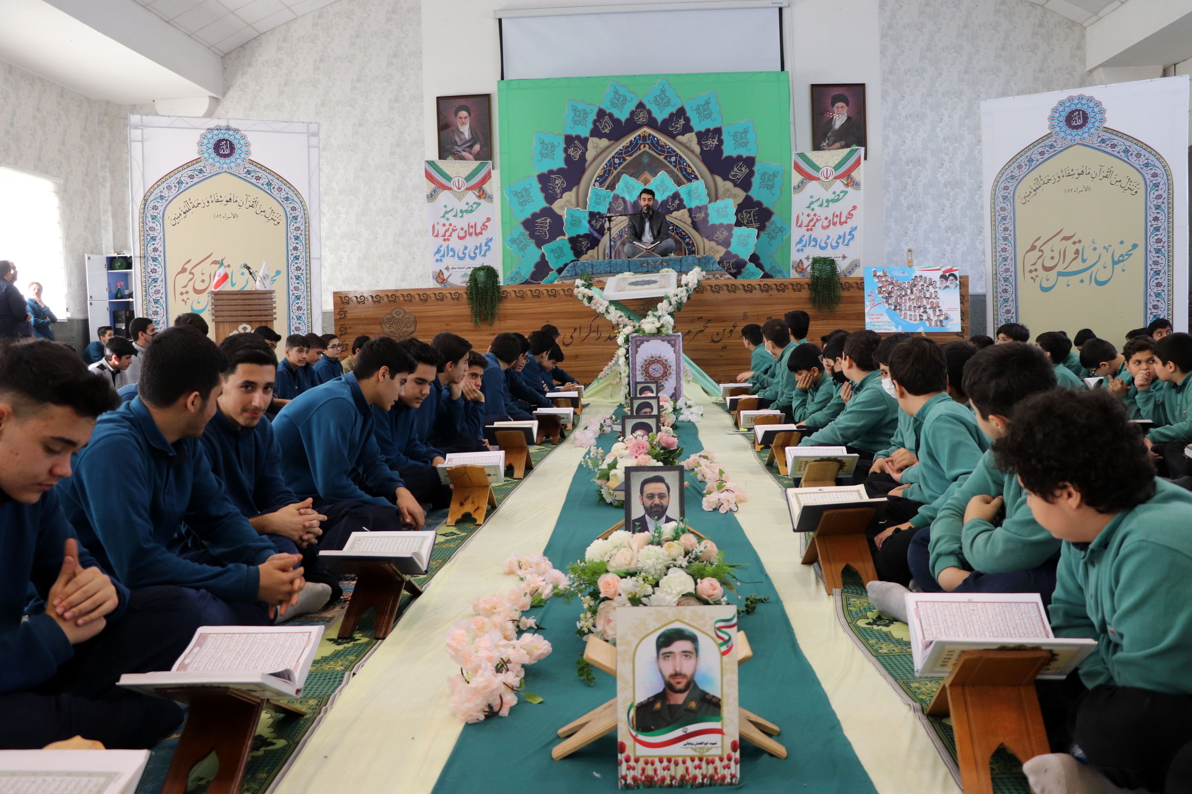 محفل انس با قرآن در مدرسه میثاق مکتب‌الصادق (ع) 