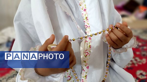 آیین معنوی اعتکاف دانش‌آموزان دختر مسجد سیدالشهدای یاسوج