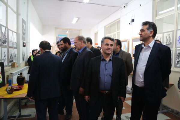 برگزاری نمایشگاه دستاورد های دانش آموزان در هنرستان حضرت فاطمه (س)  اردبیل