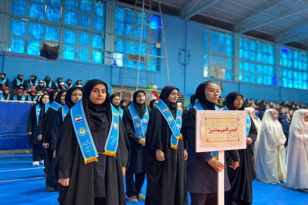 یاوران انقلاب؛روشنای مسیر نوجوانان امروز
