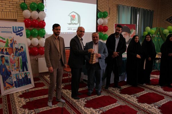 افتتاحیه مسابقات فرهنگی‌هنری «امید فردا» در مدرسه شاهد منتصرین ورامین