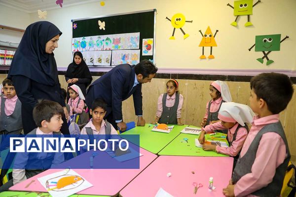 بازدید مدیرکل آموزش‌وپرورش کرمان از مجتمع آموزشی «اندیشه هوشمند ارگ»