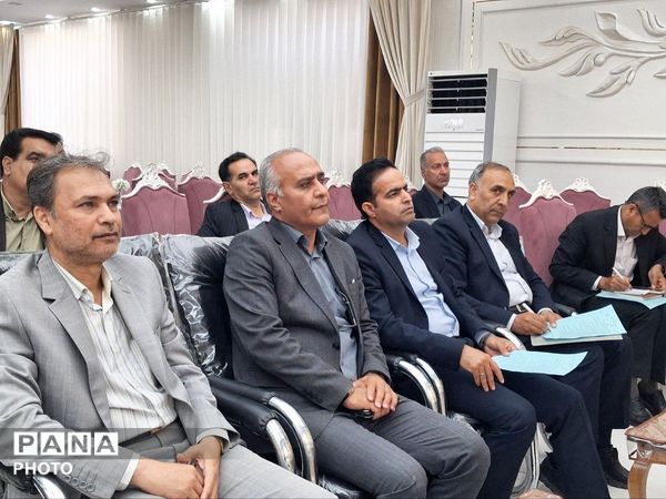 جلسه هماهنگی فرآیند ارزیابی و پایش جامع عملکرد مدارس مقطع متوسطه شهرستان کاشمر 
