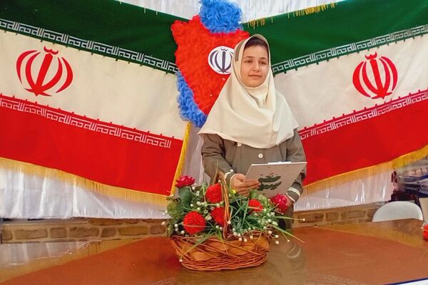جشن پیروزی انقلاب اسلامی در مدرسه دکتر کیهانی1