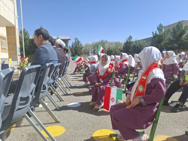 جشن عاطفه‌ها در مدارس اهر