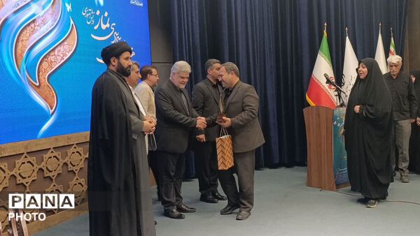 هفتمین اجلاس سراسری نماز دانش آموزی تهران؛ روایت همدلی و تجلیل از برگزیدگان مسیر نماز