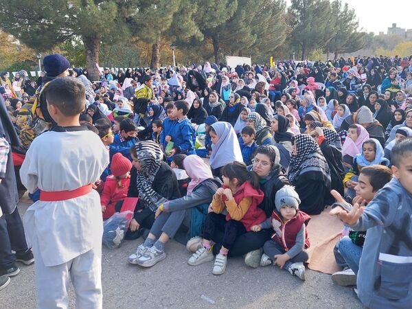 اجتماع بزرگ خانوادگی از مشهد تا قدس