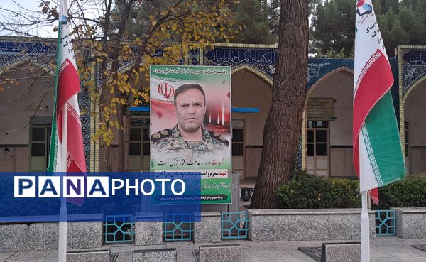  غبارروبی مزار شهدا در نیشابور 