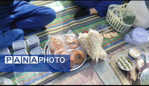 برپایی بازارچه کسب و کار در دبیرستان قلم‌چی۲ بن