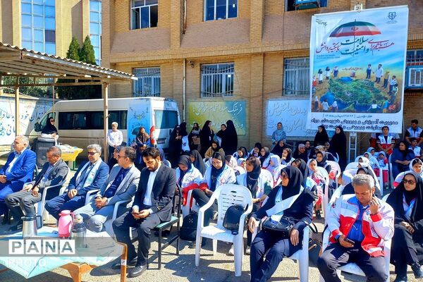 هفته سلامت در ورامین: جشنی برای سلامتی با حضور دانش‌آموزان، فرهنگیان و هلال احمر