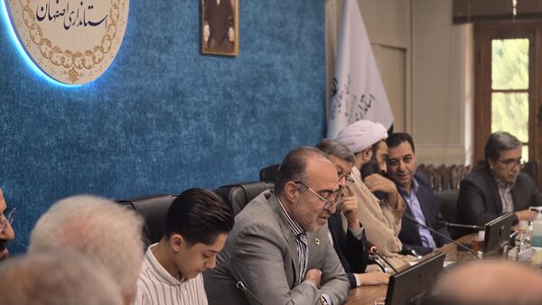 آیین رونمایی از پوستر بیست‌وهفتمین جشنواره خیرین مدرسه‌ساز استان اصفهان