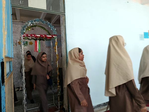 آغاز فصلی نو در دانش و دوستی