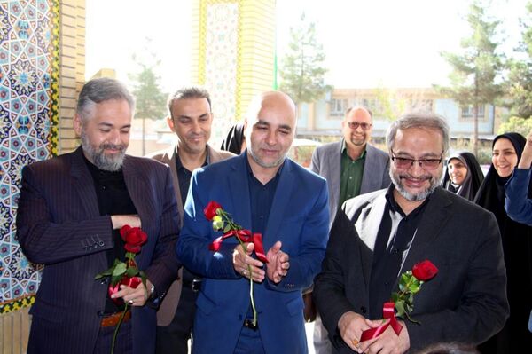 بازدید مدیر کل آموزش و پرورش استان از پیش دبستانی نوآموزان با آسیب شنوایی امام رضا (ع)