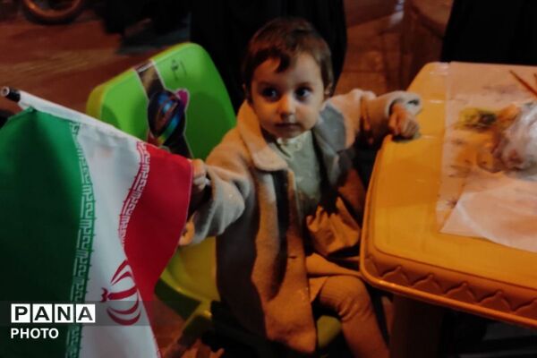 حماسه شبانه در ورامین؛ حضور مردمی که تاریکی را به روشنای همدلی بدل کردند