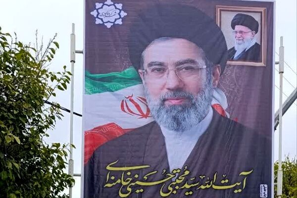 بیعت مردم آق قلا با رهبر جدید