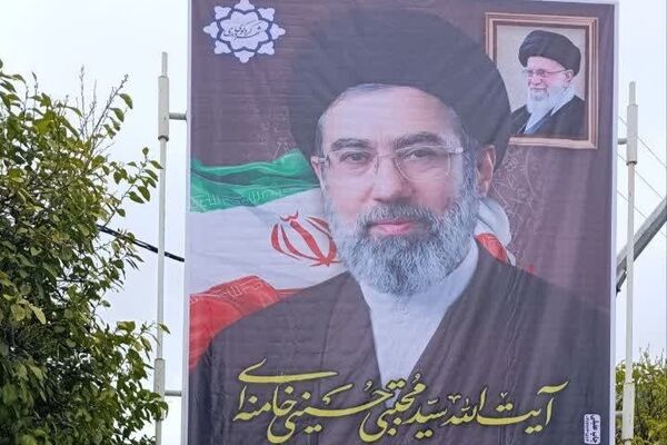 بیعت مردم آق قلا با رهبر جدید