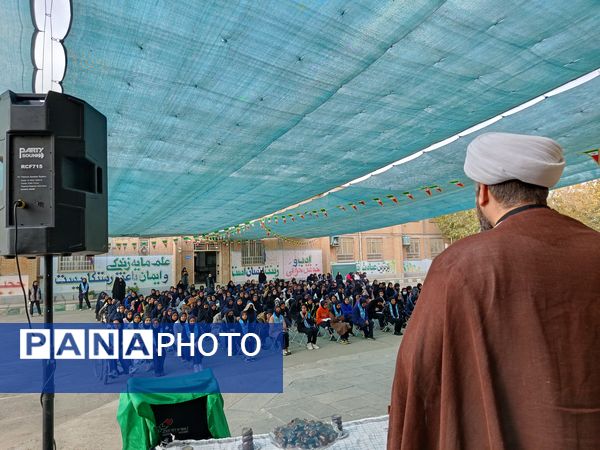 زنگ استکبار ستیزی در مدارس رضویه