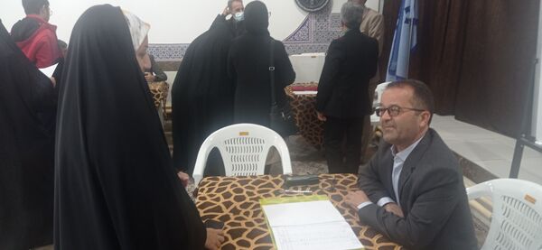 جلسه دیدار چهره به چهره والدین با دبیران در کاشمر