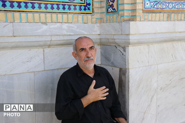 حرم مطهر امام رضا(ع)، میزبان زائران و عزاداران رهبر شهید