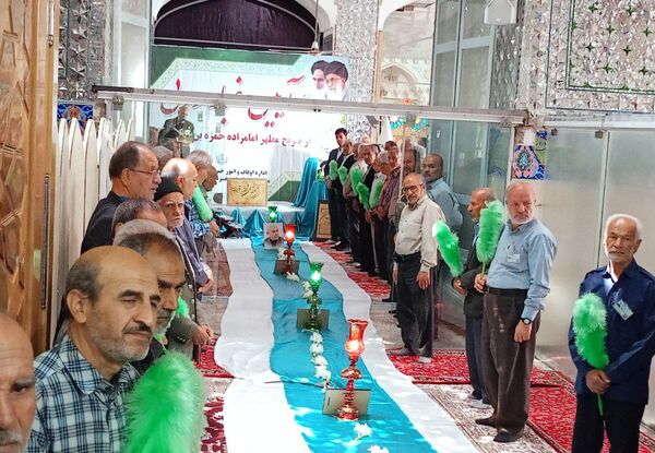 غبارروبی مزار امامزاده سید حمزه کاشمر