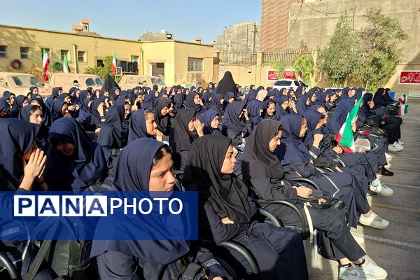 زنگ آغاز سال تحصیلی جدید در مدارس نواخته شد
