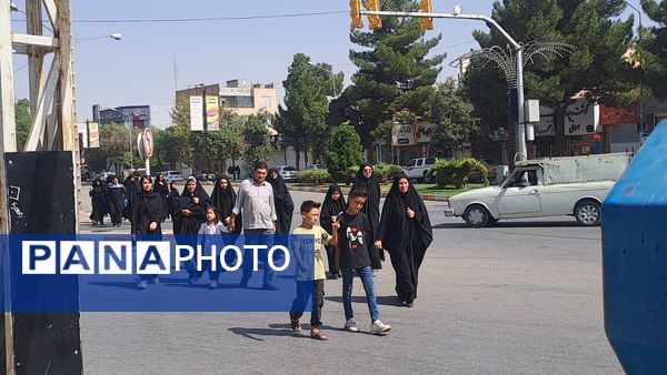 قاب هایی از جنس عاشقی 