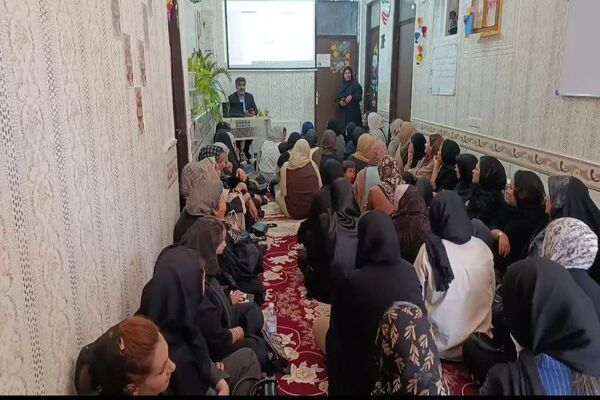 حضور مدیر سازمان دانش آموزی در مدرسه تمام تشکیلاتی بحرالعلوم 