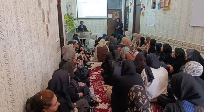 حضور مدیر سازمان دانش آموزی در مدرسه تمام تشکیلاتی بحرالعلوم 