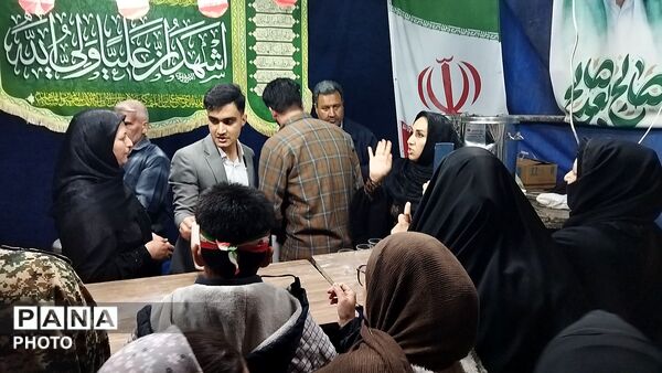 گذری بر فعالیت موکب بلوار غزالی در پنجاه و پنجمین شب از اجتماعات مردمی 