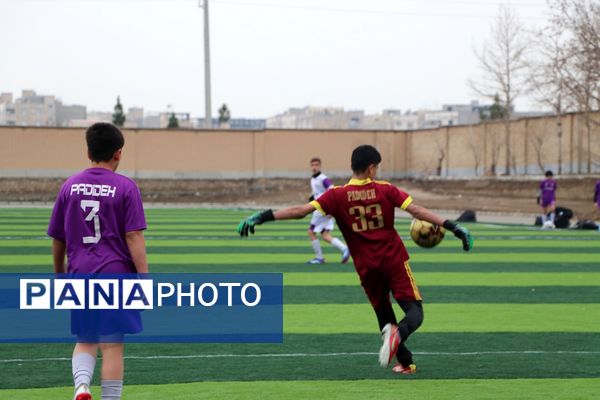 آیین افتتاحیه زمین ورزشی چمن مصنوعی اورین