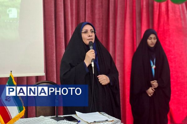 شکوه انقلاب در جشن باشکوه دهه فجر مدرسه نمونه دولتی ارشاد قرچک