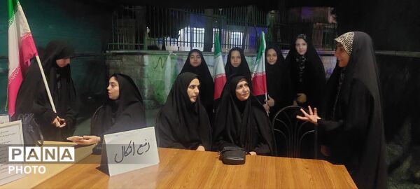 از تریبونِ شب تا کلاسِ درس: معلمانِ دغدغه‌مند، آینده را می‌سازند