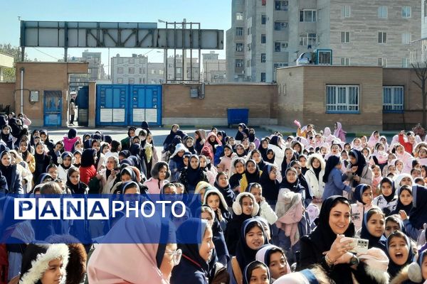 برگزاری مراسم جشن یلدا در مدرسه مهرآیین و مدرسه مریم بهارستان۲