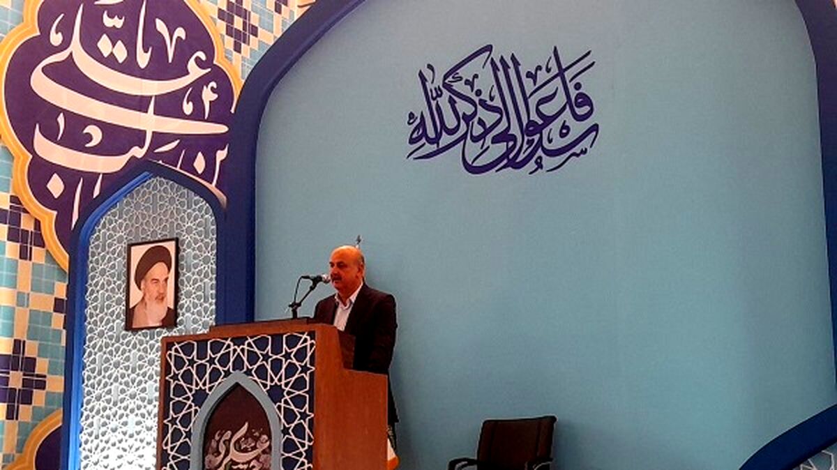 هفته دولت تنها بزرگداشت دولتمردان نیست