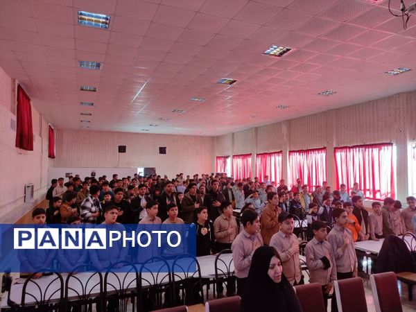 تجلیل از نخبگان فرهنگی و قرآنی شهرستان خلیل‌آباد