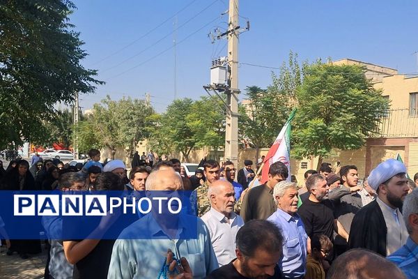 همبستگی مردم ولایتمدار نسیم‌شهر در راهپیمایی علیه رژیم صهیونیستی