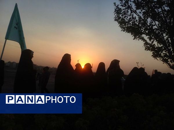جلوه هایی از پیاده‌روی «امت احمد» در مسیر جمکران