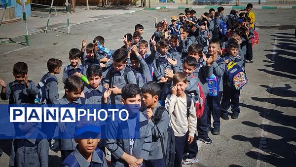  برگزاری سال تحصیلی دانش‌آموزان دبستان پسرانه الغدیر اشتهارد 