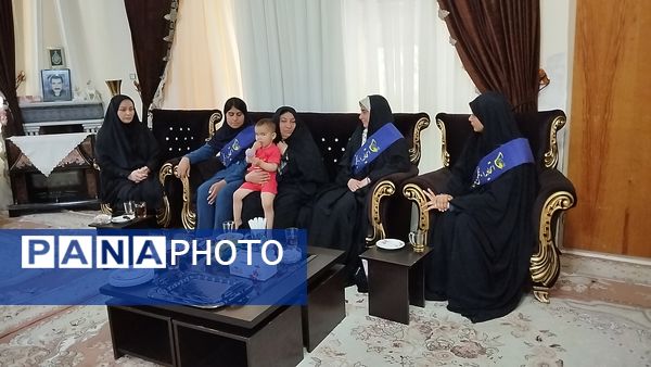 دیدار اعضای انجمن اسلامی هنرستان بصیرت آشخانه با همسر جانباز رسایی پور