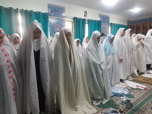 حضور مستمر دانش‌آموزان مدرسه هدی یک در مسجد 