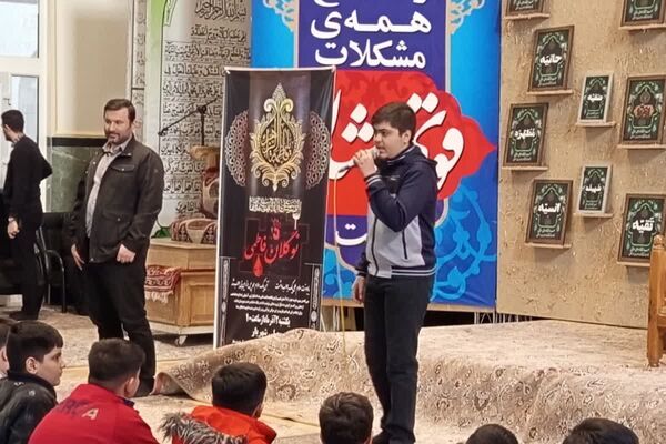 نوجوانان فاطمی از دبیرستان تا مسجد جامع
